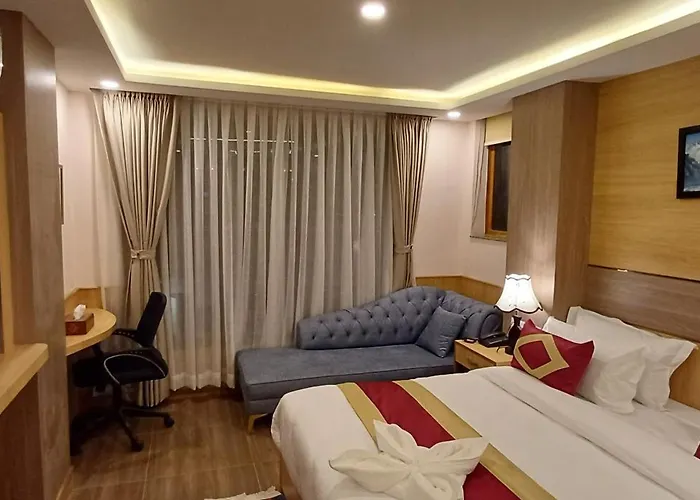 Yakroo Manang