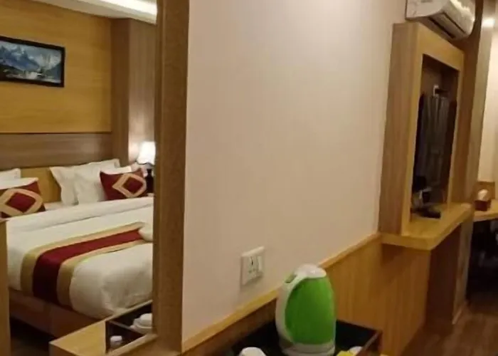 Yakroo Manang 3* קטמנדו